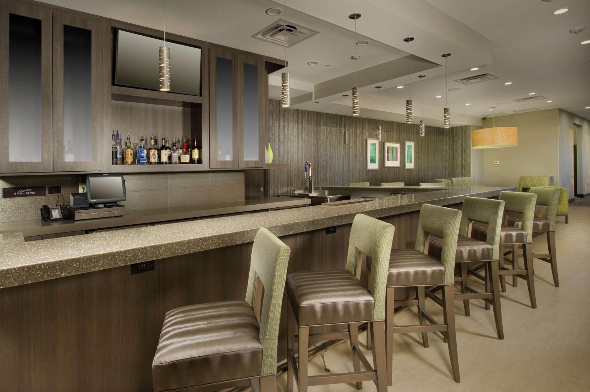 Hilton Garden Inn College Station Exteriör bild